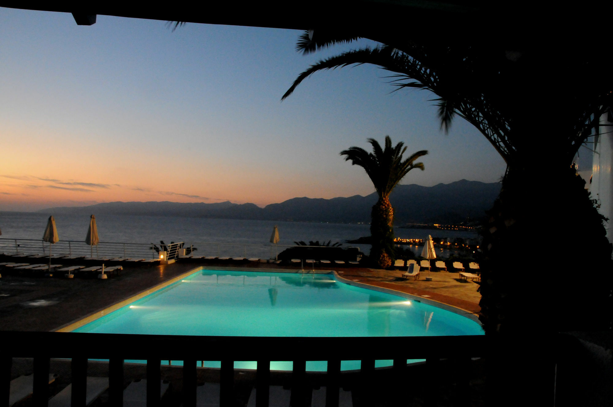 Hersonissos Village Hotel & Bungalows Exterior foto
